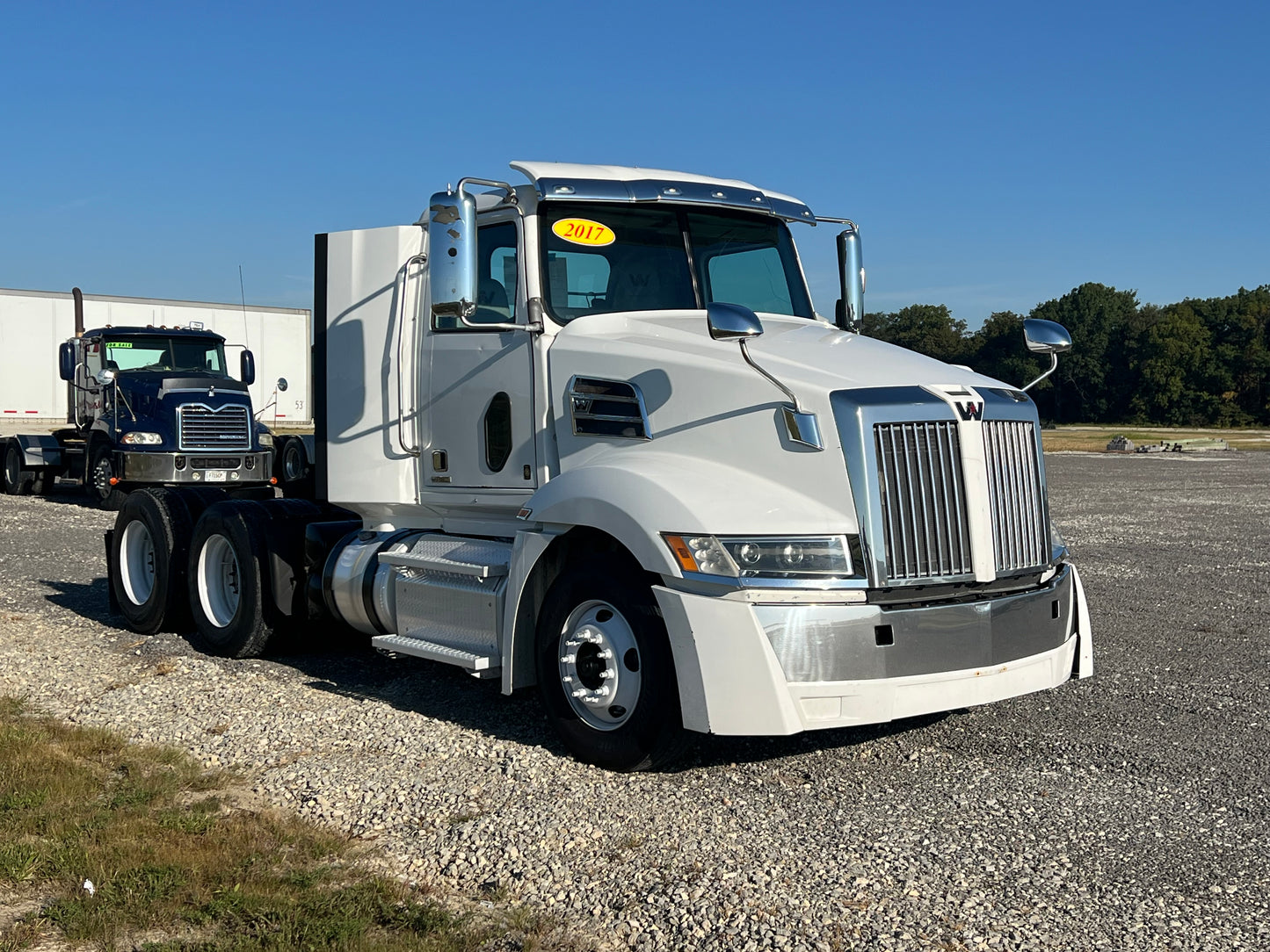 2017 WESTERN STAR