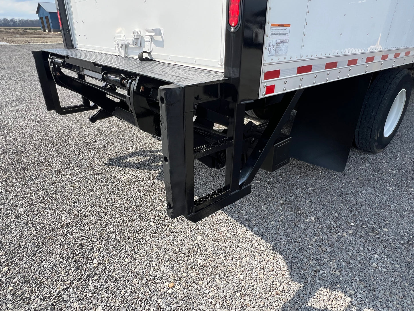 2019 FREIGHTLINER M2 BOX TRUCK