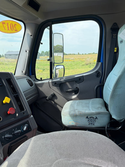 2017 FREIGHTLINER M2
