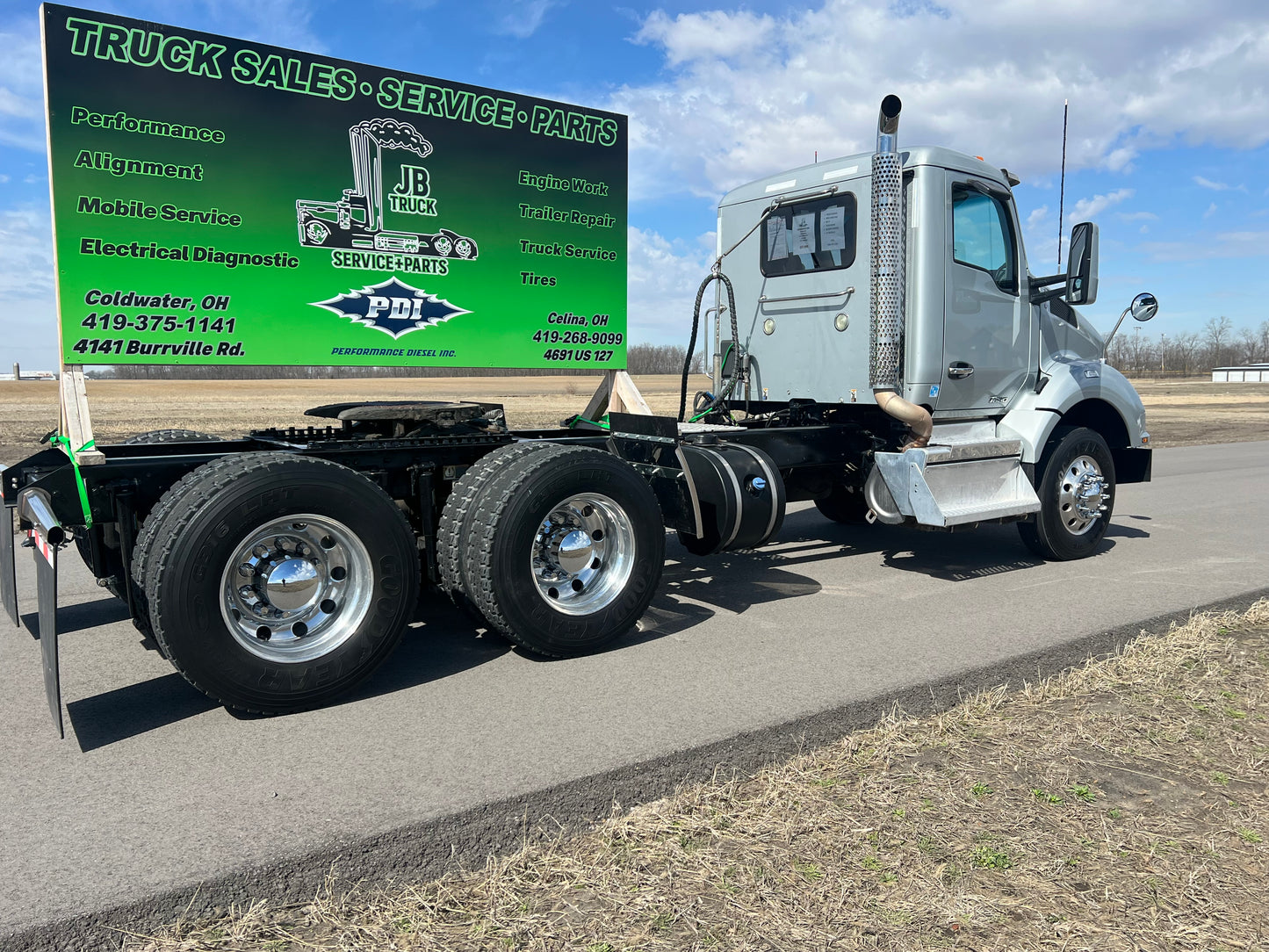 2019 KENWORTH T880