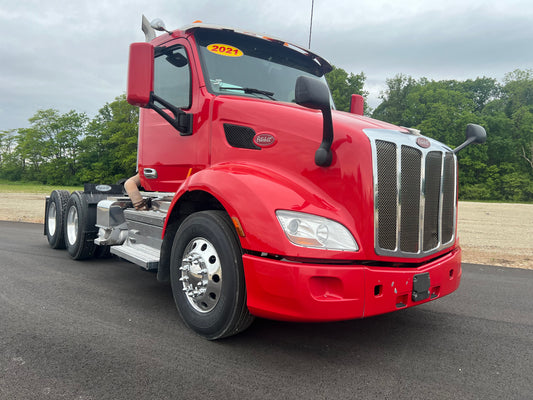 2021 PETERBILT 579