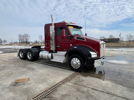 2020 Kenworth T880 40” Sleeper