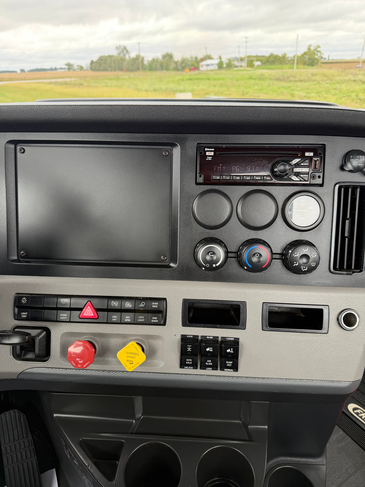 2020 FREIGHTLINER CASCADIA