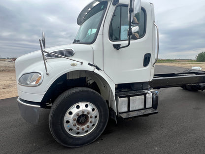 2014 FREIGHTLINER M2 CAB & CHASSIS
