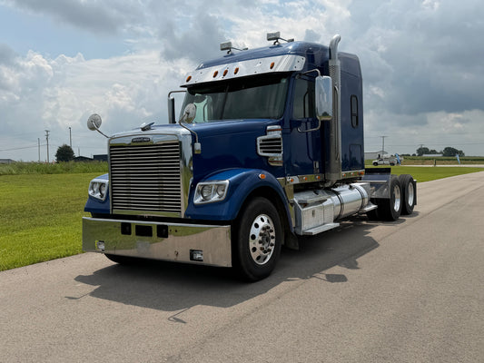 2019 Freightliner 122SD