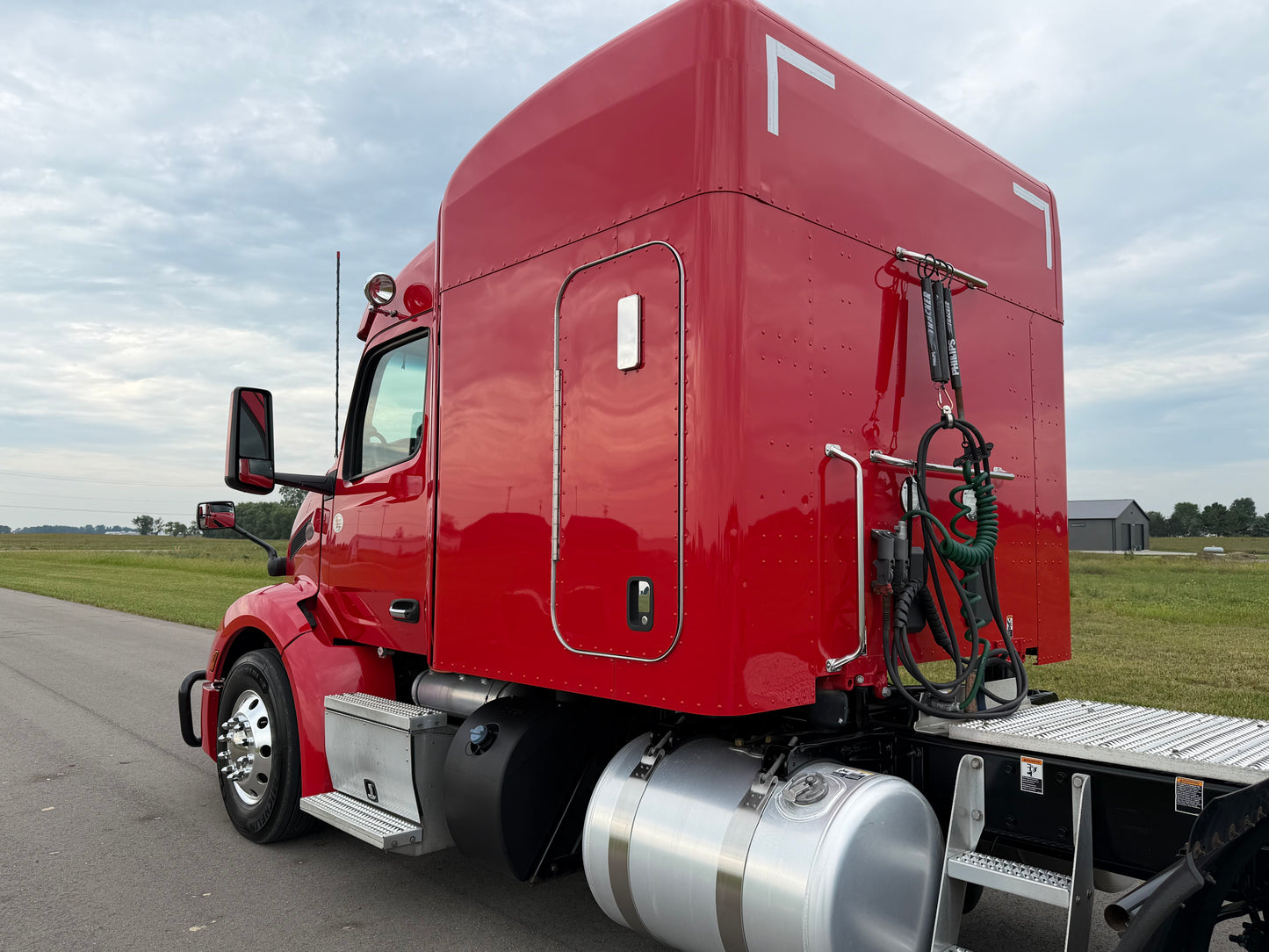 2023 Peterbilt 579