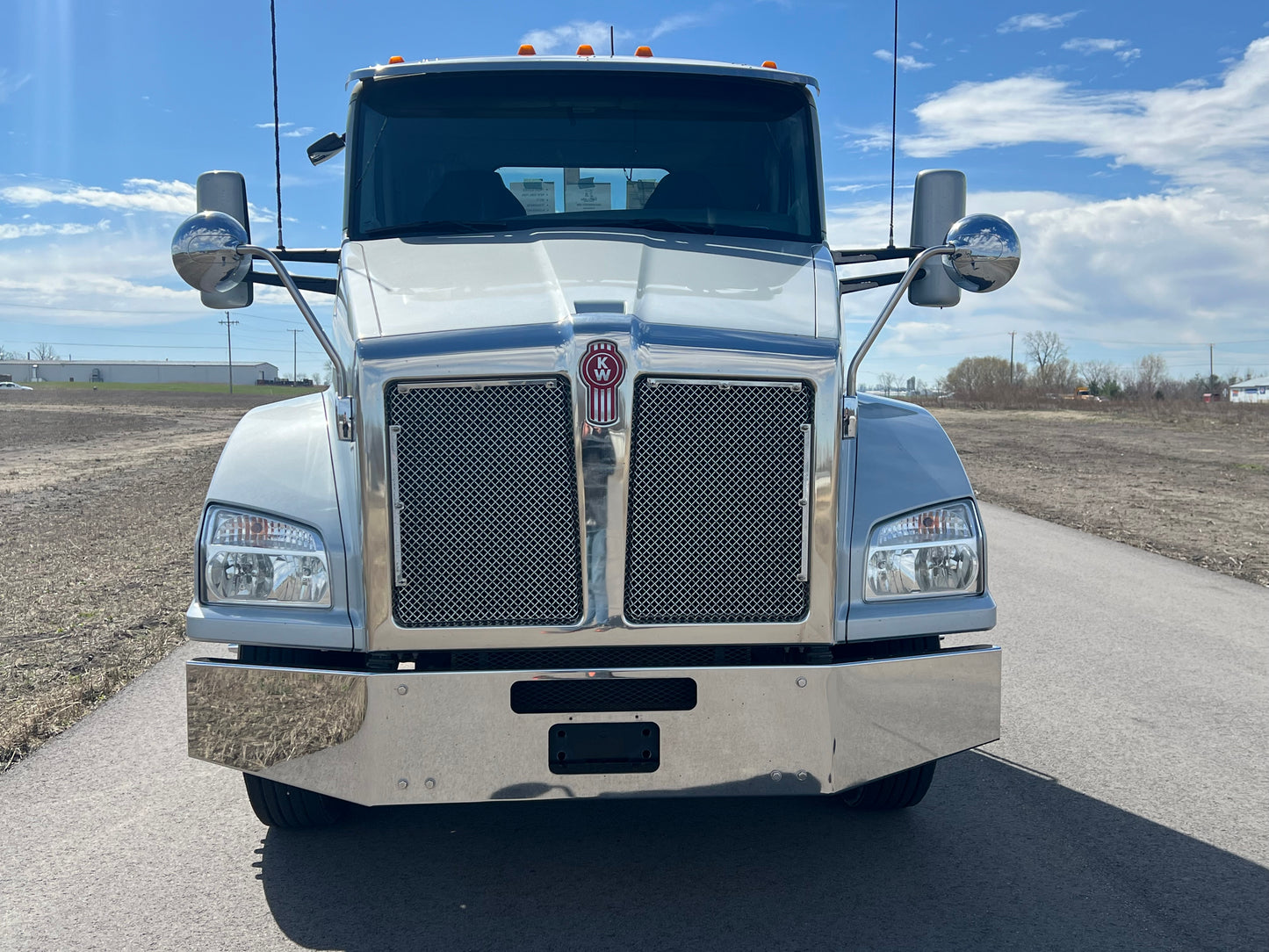 2019 KENWORTH T880