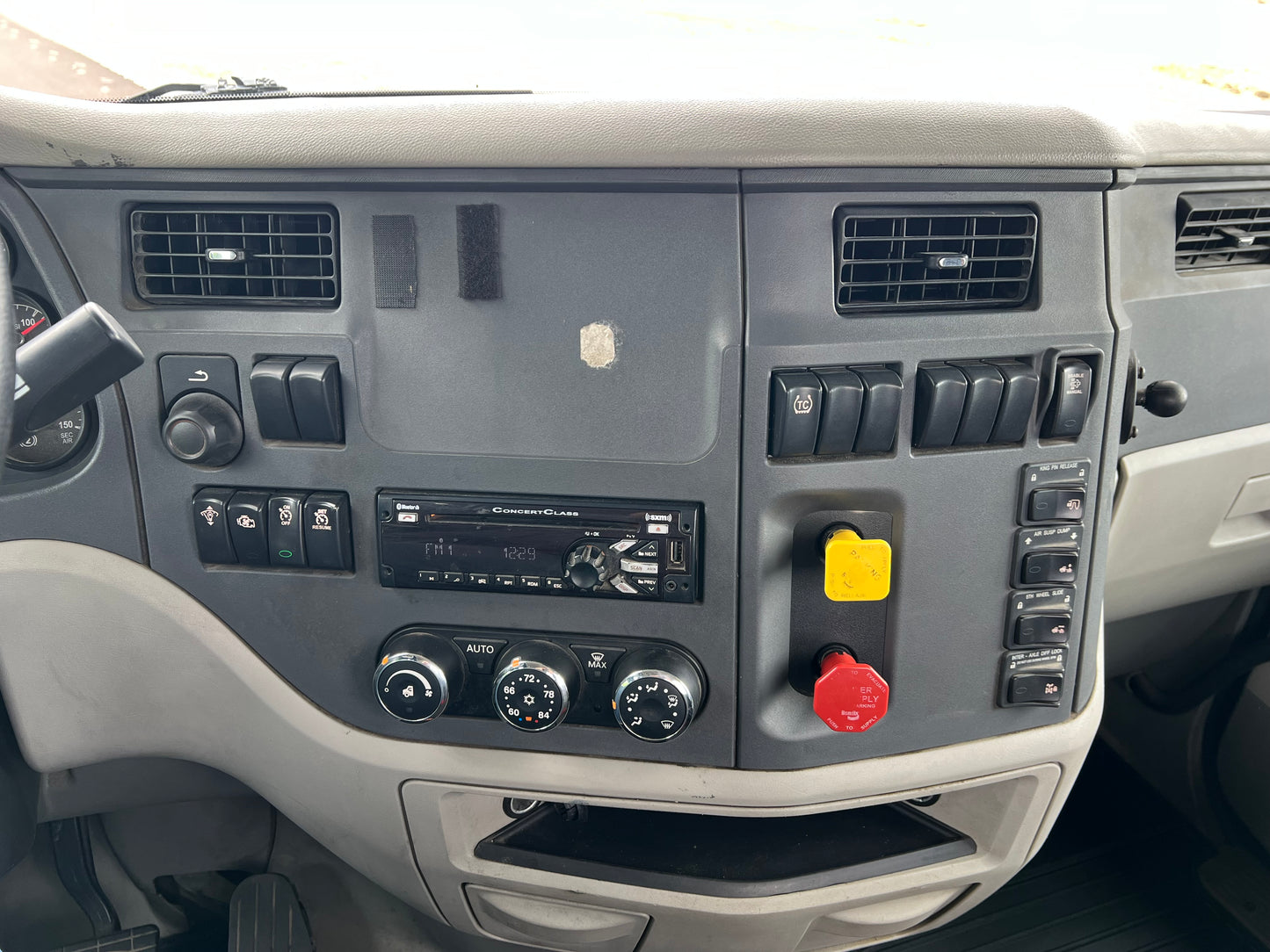 2019 PETERBILT 579