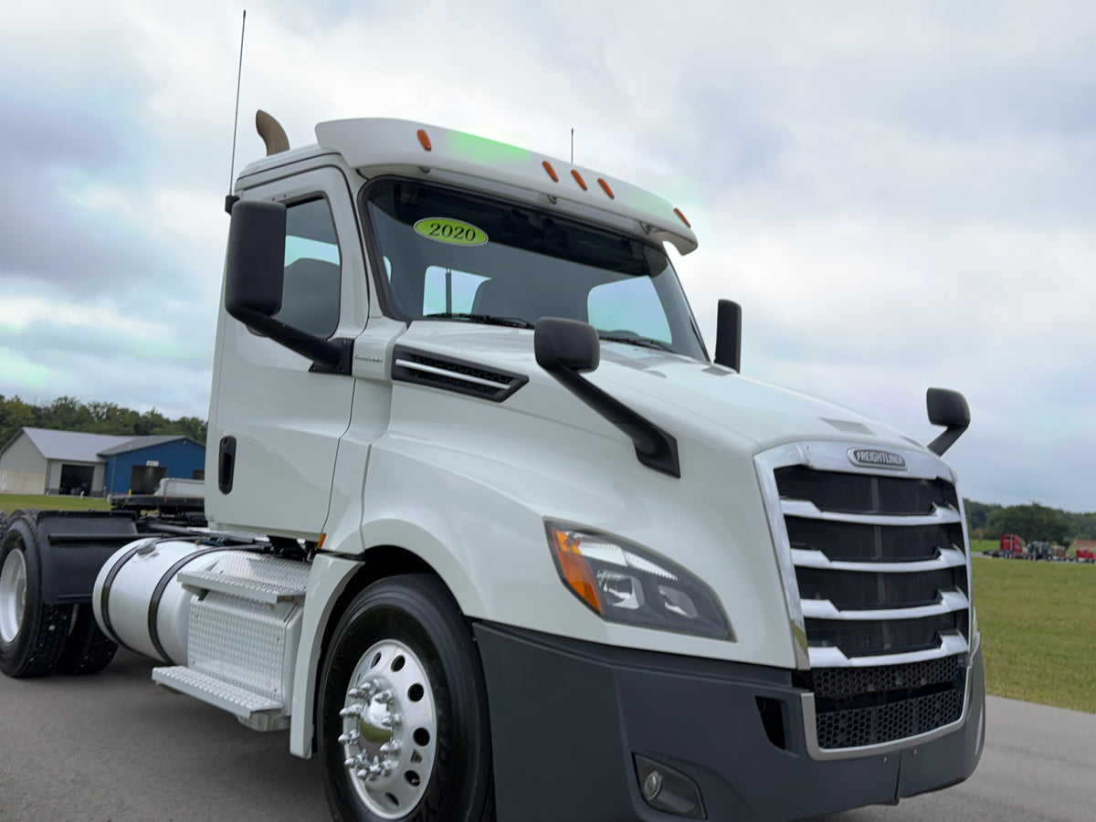 2020 FREIGHTLINER CASCADIA