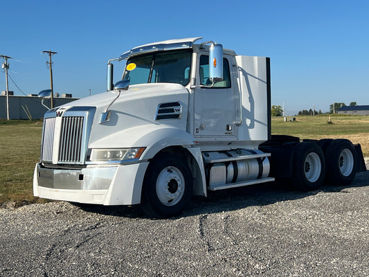 2017 WESTERN STAR