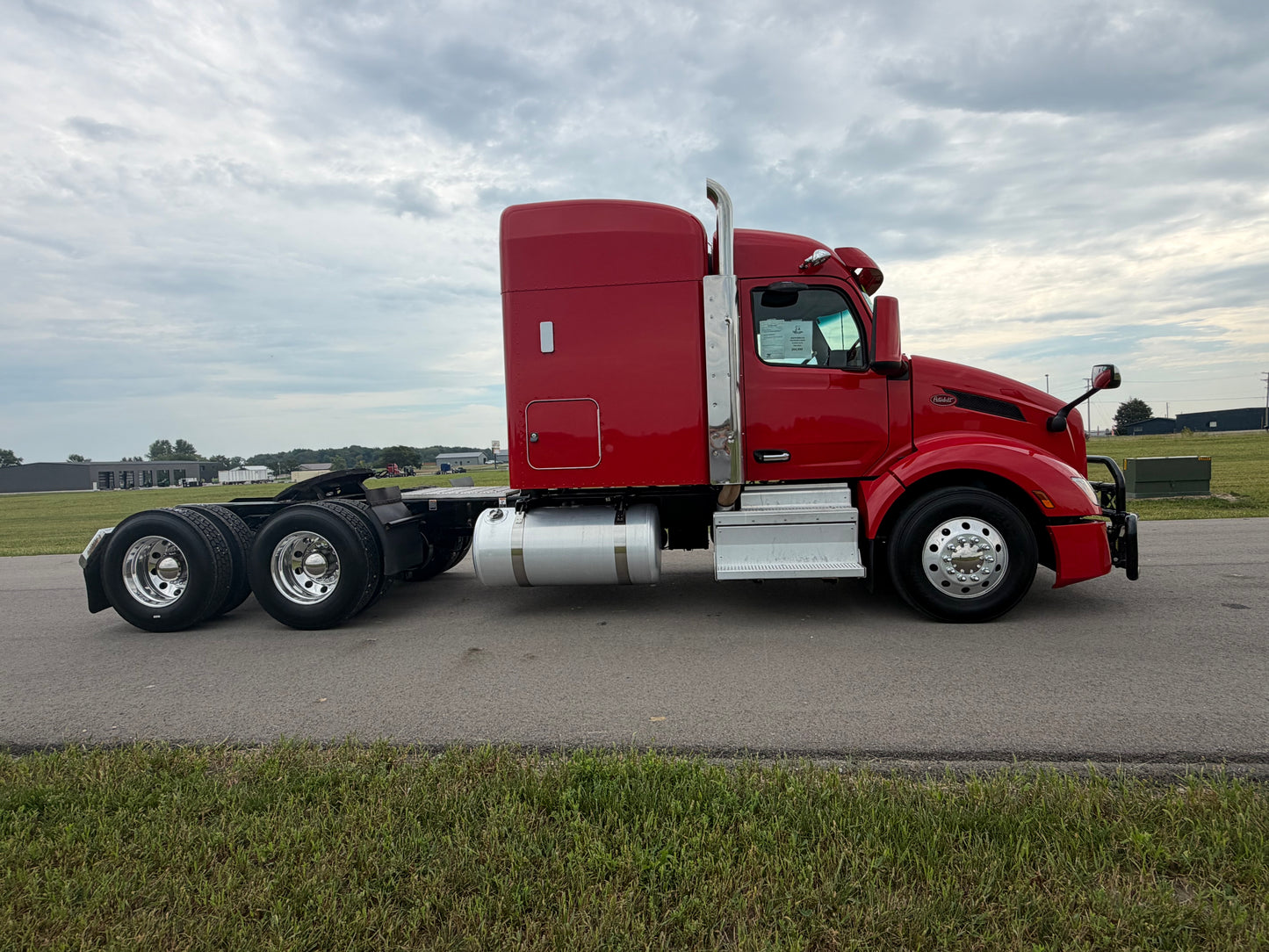 2023 Peterbilt 579