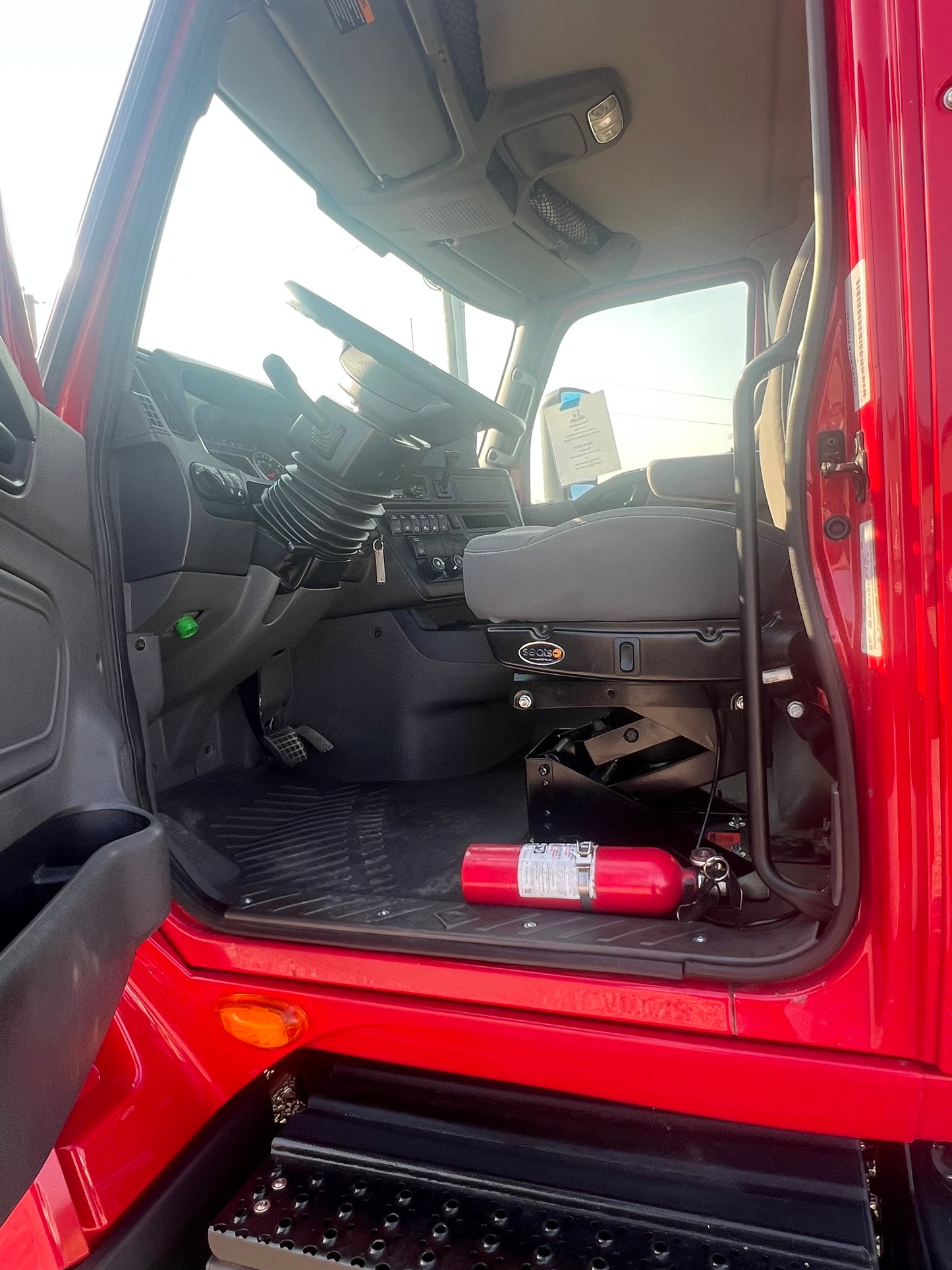 2019 INTERNATIONAL LT625