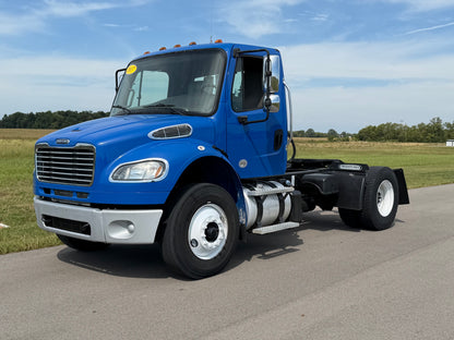 2017 FREIGHTLINER M2