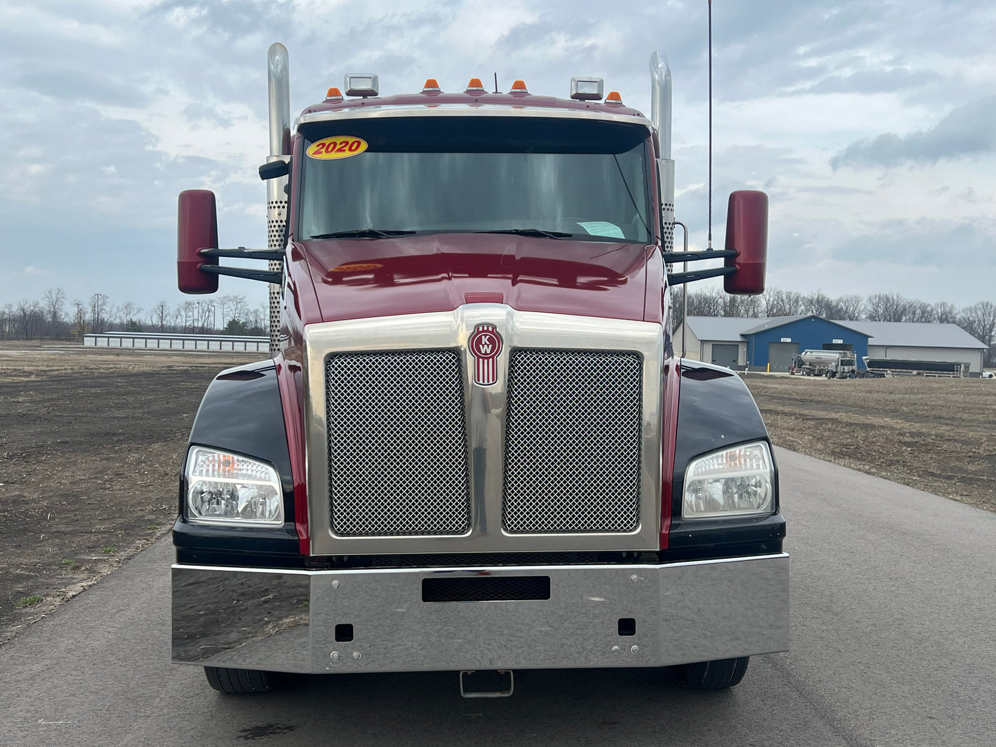2020 Kenworth T880 40” Sleeper