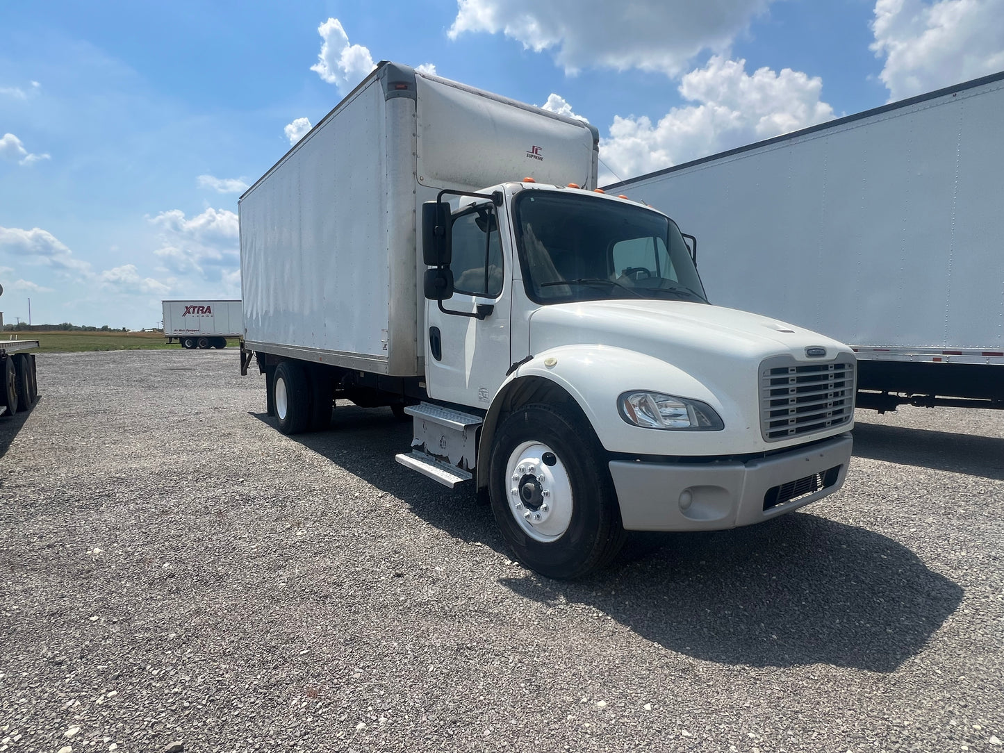 2014 FREIGHTLINER M2 BOX TRUCK