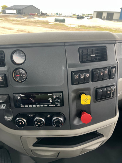 2021 PETERBILT 579