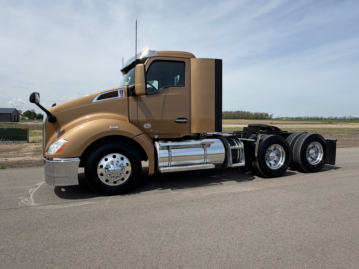 2022 KENWORTH T680