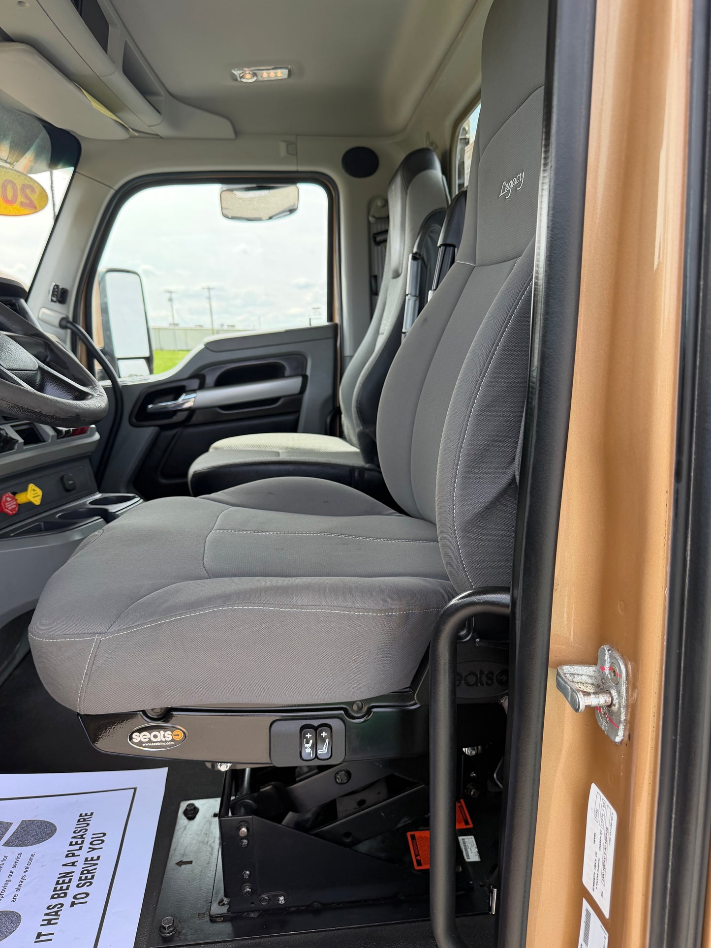 2022 KENWORTH T680