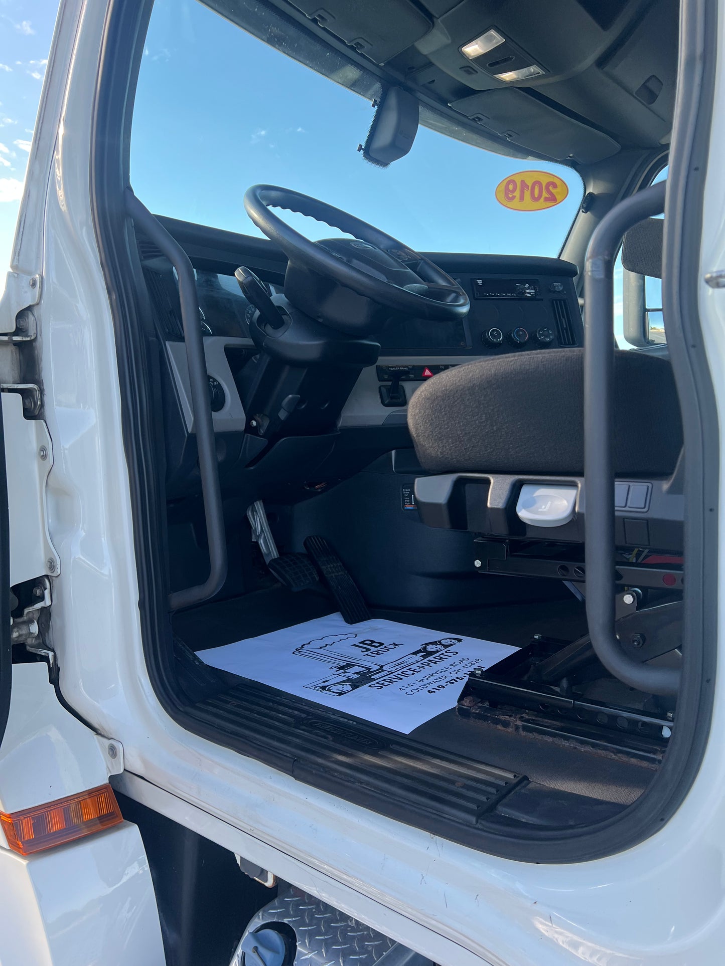2019 FREIGHTLINER CASCADIA